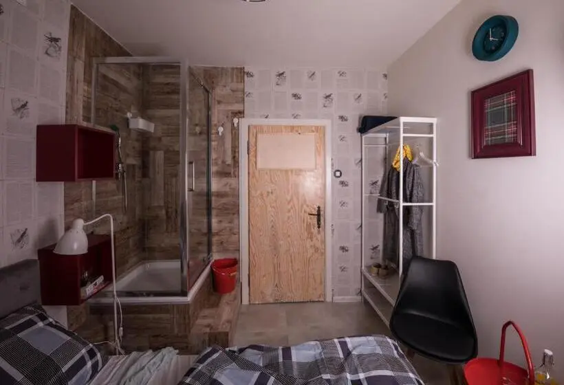 Deluxe-huone, 5 Kroków