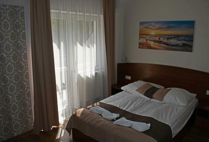 バルコニー付きスタンダードルーム, Dom Bursztynowy