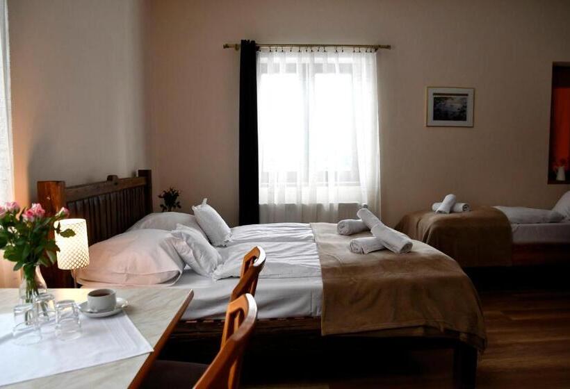 スタンダードトリプルルーム, Gościniec Pod Lubomirem