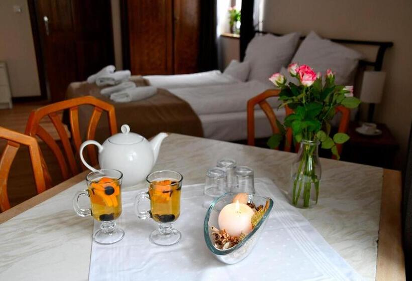 スタンダードトリプルルーム, Gościniec Pod Lubomirem