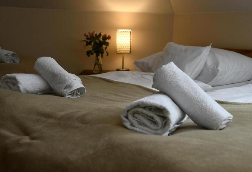 スタンダード４人部屋, Gościniec Pod Lubomirem