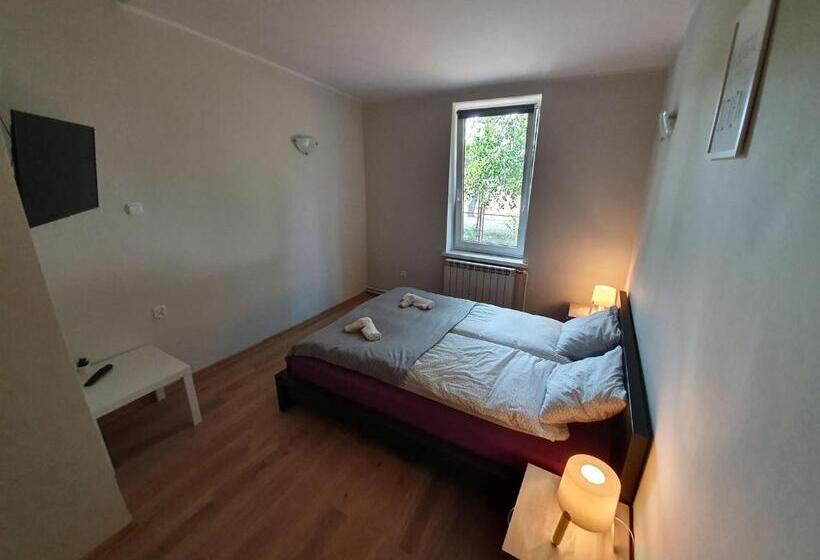 اتاق استاندارد با تخت بزرگ, Pensjonat Tężniowa 6