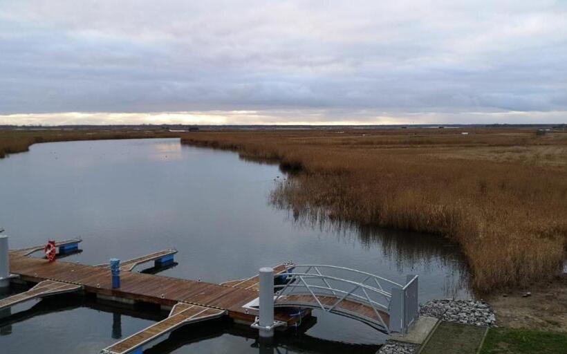 חדר סטנדרט לארבעה, Pod Kasztanem