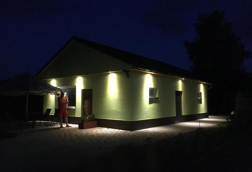 חדר סטנדרט לארבעה, Pod Kasztanem