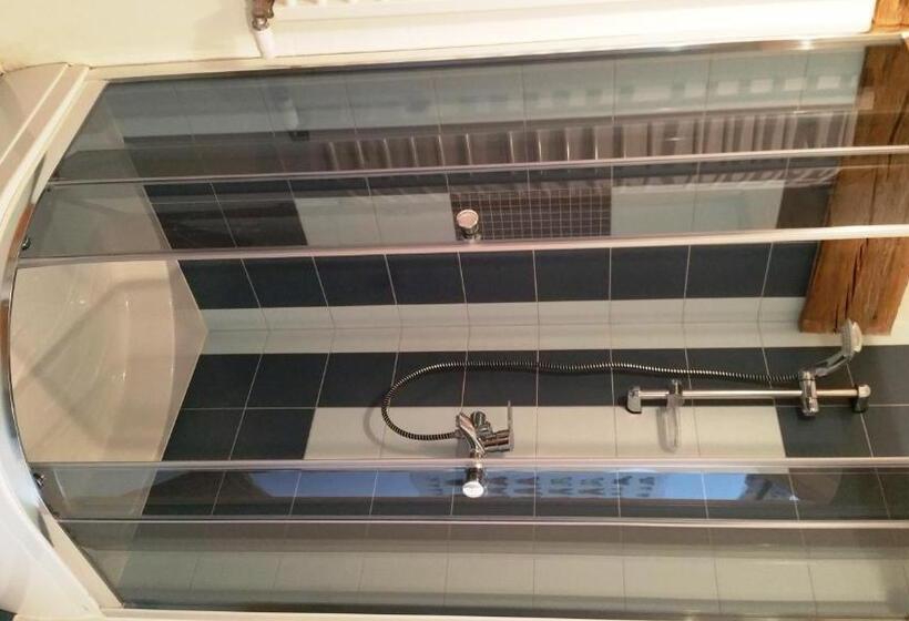 חדר סטנדרט לשלושה, Stara Papiernia Zielony Lasek