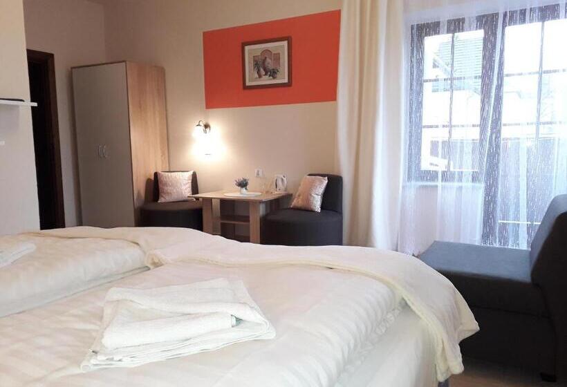 Номер Стандарт с Балконом, Villa Cassia