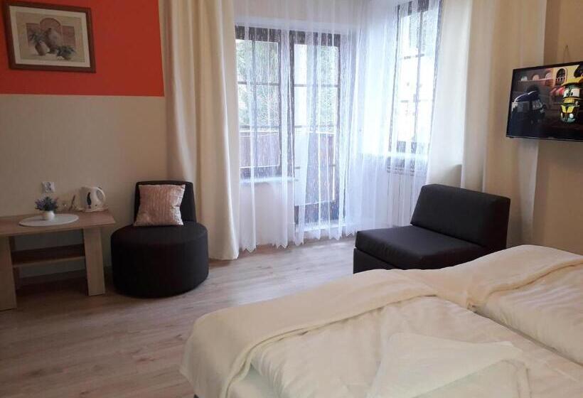 Номер Стандарт с Балконом, Villa Cassia