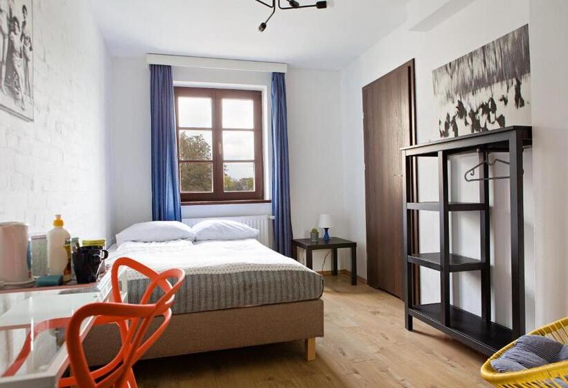 Номер Стандарт, Hostel Starówka