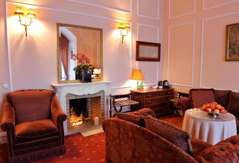 דירת חדר, Bursztynowy Pałac