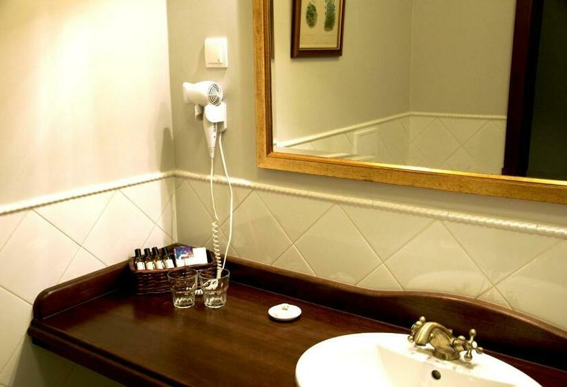 Номер Стандарт, Dwór Sieraków