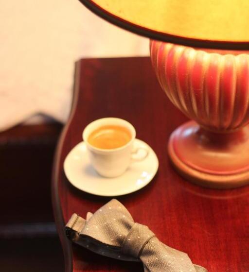 Люкс, Dwór Sieraków