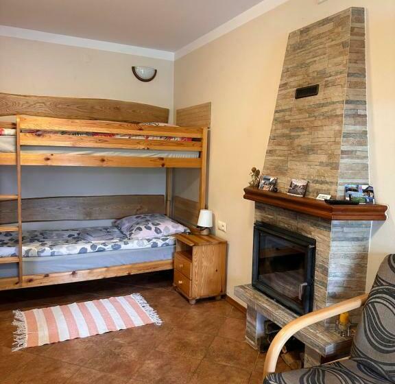 四人标准间, Farma Albert Korzenie