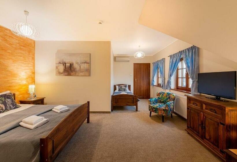 Трехместный Номер Комфорт, Kuźnia Smaków