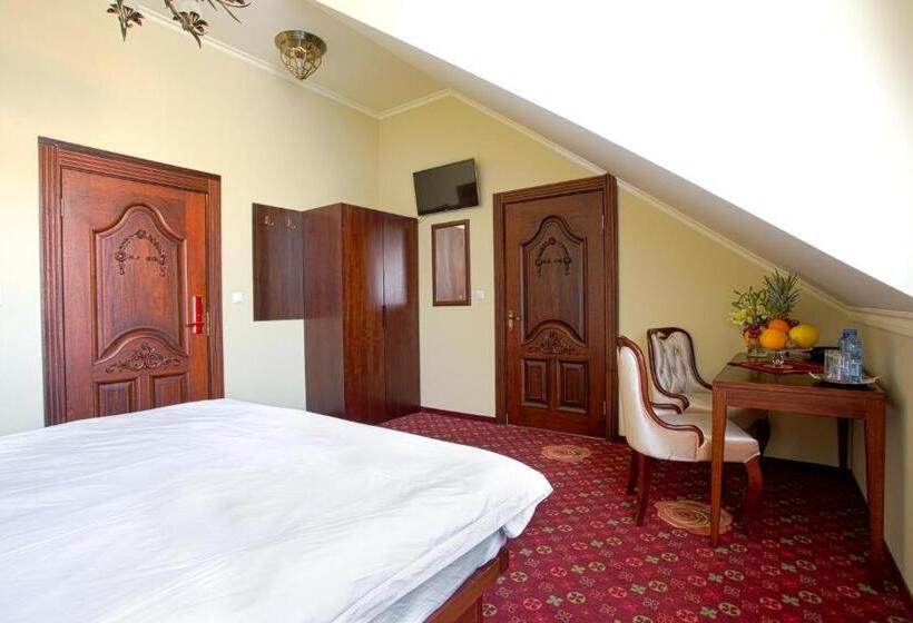 חדר דחוקס עם מיטת קינג, Róża