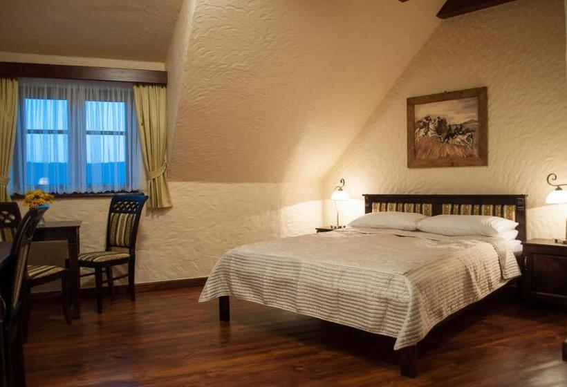 スタンダードルーム, Stanica Kresowa Chreptiów