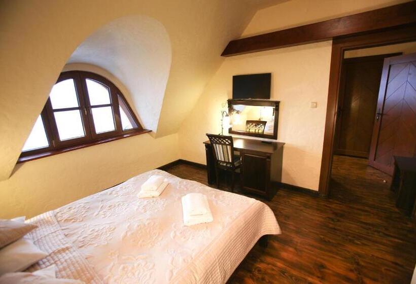 景色の見える一ベッドルームアパートメント, Stanica Kresowa Chreptiów