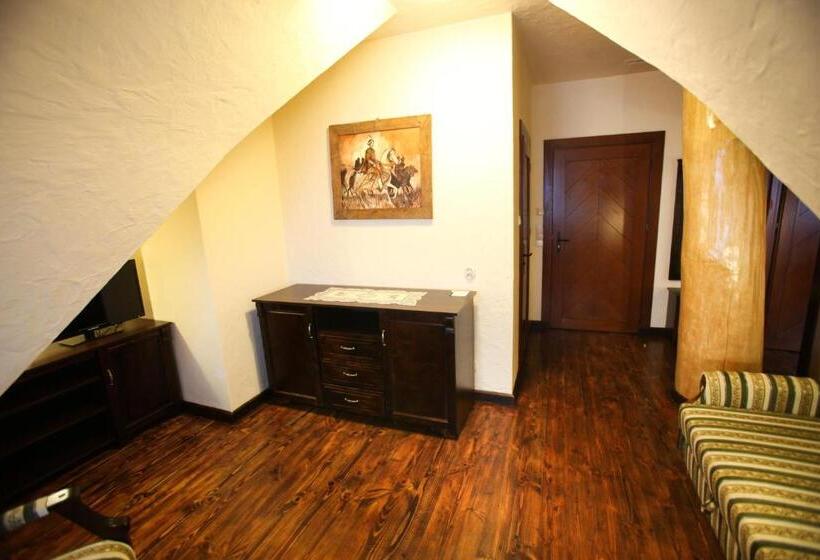 景色の見える一ベッドルームアパートメント, Stanica Kresowa Chreptiów