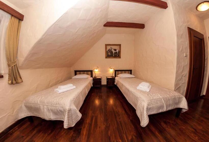 スタンダードルーム, Stanica Kresowa Chreptiów