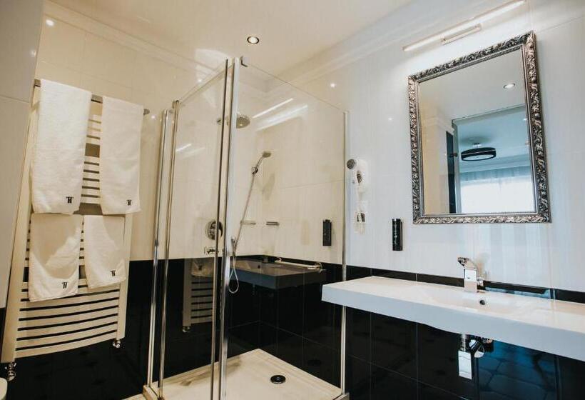 דירת חדר, Toscania