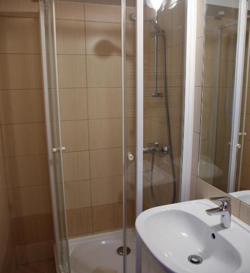 Четырехместный Номер Стандарт с Балконом, Niech To Szlak B&b