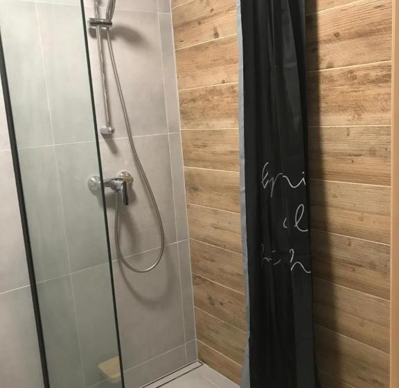 اتاق استاندارد با بالکن, Niech To Szlak B&b