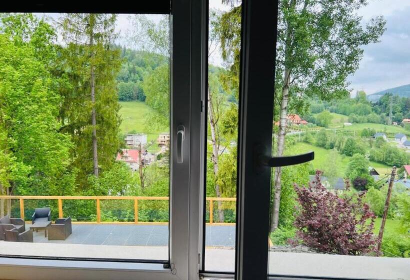 اتاق استاندارد سه نفره, Niech To Szlak B&b