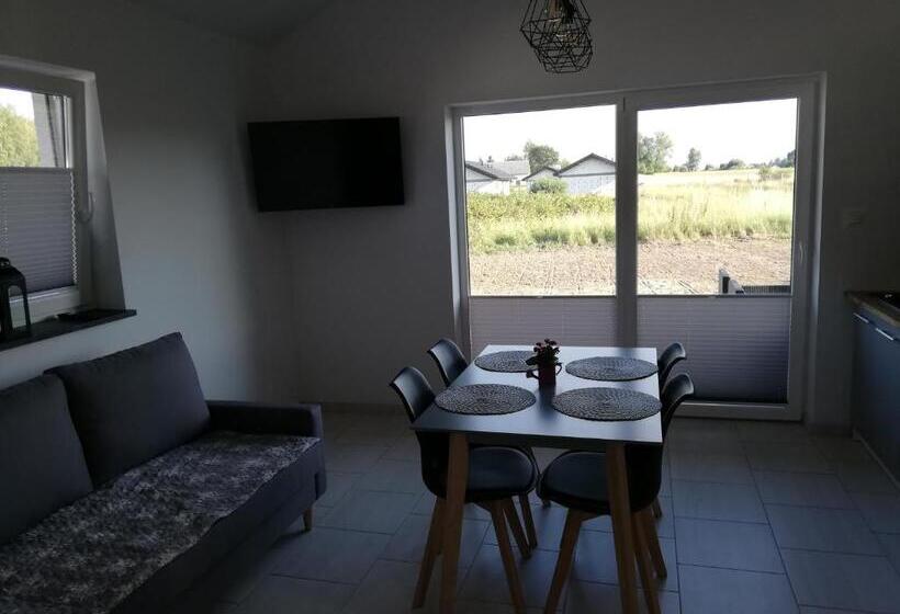 带2个卧室的标准洋房, Brydar With Sauna, Swimming Pool And Jacuzzi