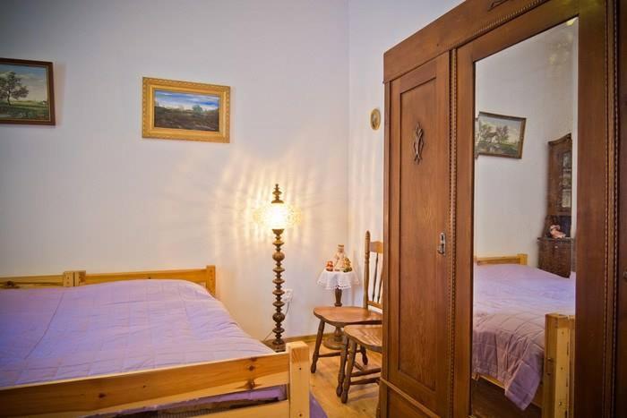 标准工作室, Gosciniec Poezja