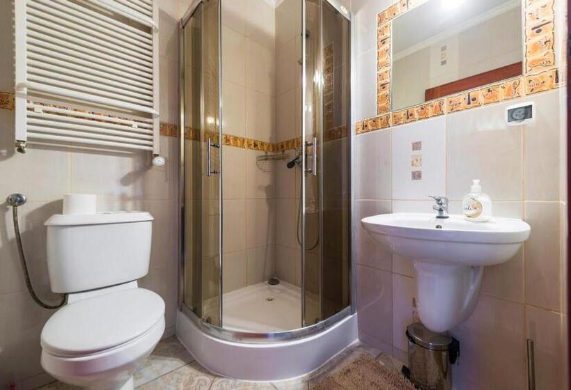 اتاق استاندارد چهار تخته, Noclegi Komfort