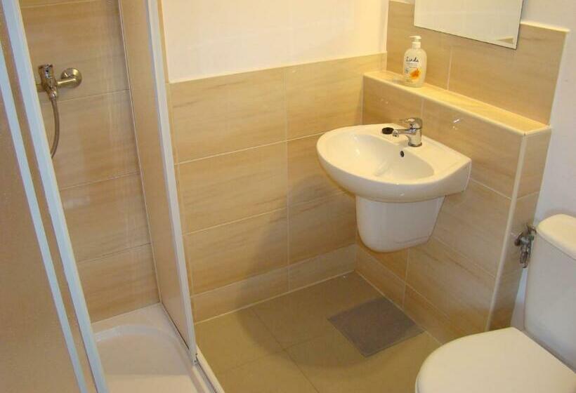 חדר משפחתי, Noclegi Marek I Karolina