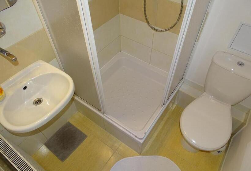 חדר סטנדרט לשלושה, Noclegi Marek I Karolina