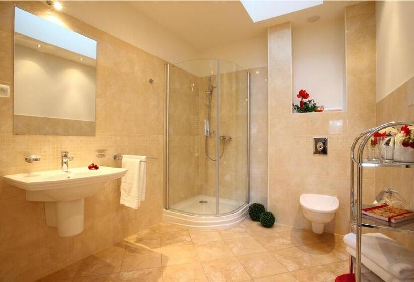 جناح ديلوكس مطل على البحر, Oasis Resort & Spa