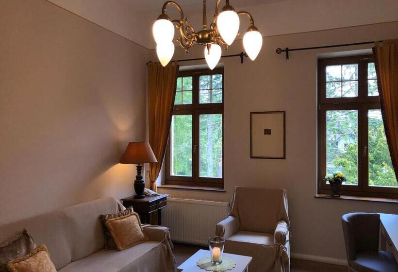 إستوديو كلاسيكى, Oasis Resort & Spa