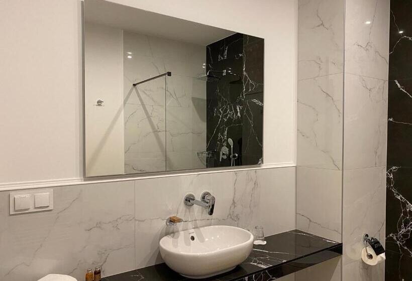 جناح سوبيريور, Oasis Resort & Spa