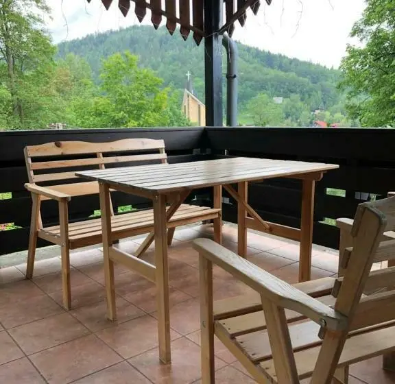 バルコニー付きデラックスルーム, Poncyljuszówka