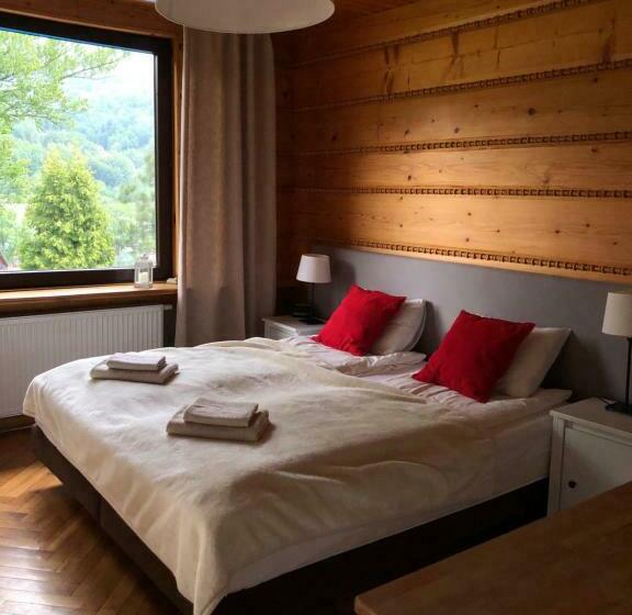 اتاق لوکس با بالکن, Poncyljuszówka