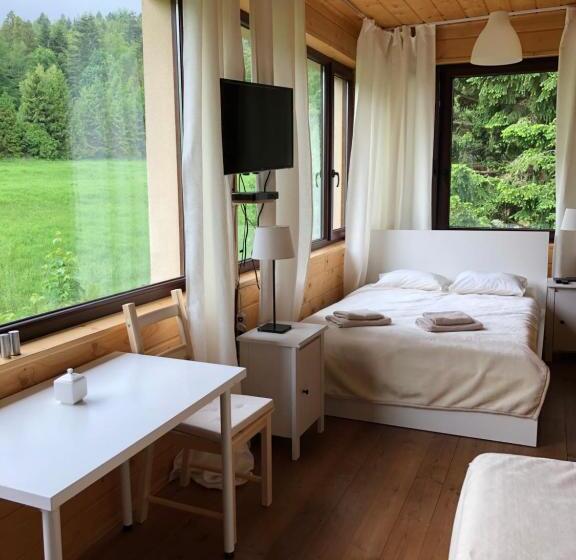 اتاق لوکس, Poncyljuszówka