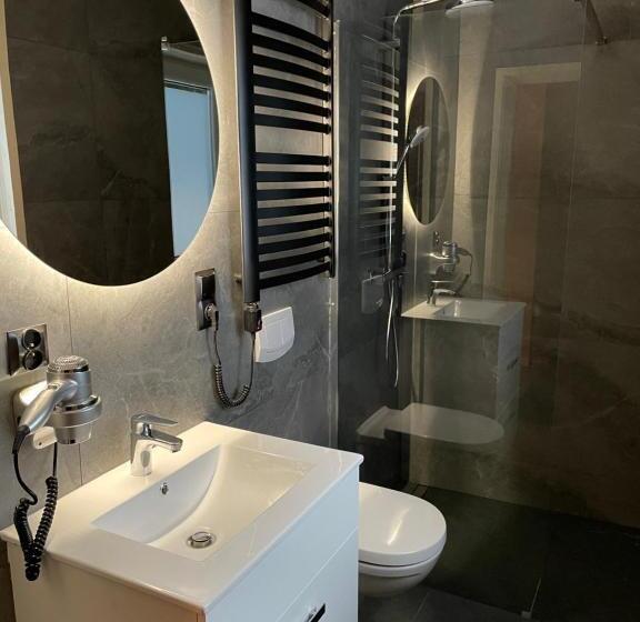 کلبه ییلاقی, Poncyljuszówka