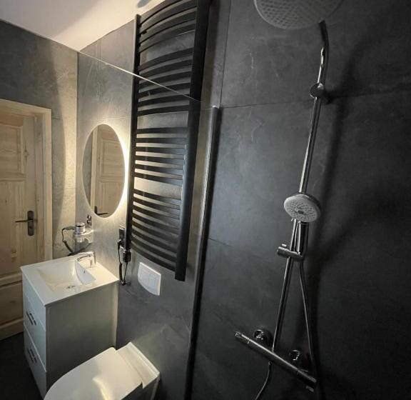 کلبه ییلاقی, Poncyljuszówka