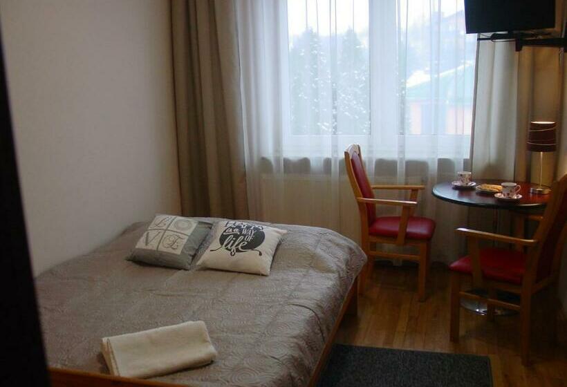 اتاق استاندارد با سرویس بهداشتی مشترک, Villa Tabu