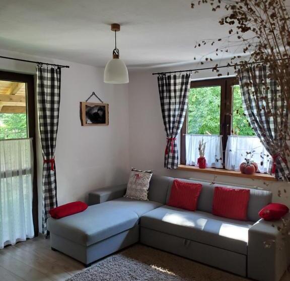 3 Bedroom Suite, Zagroda Berezanka