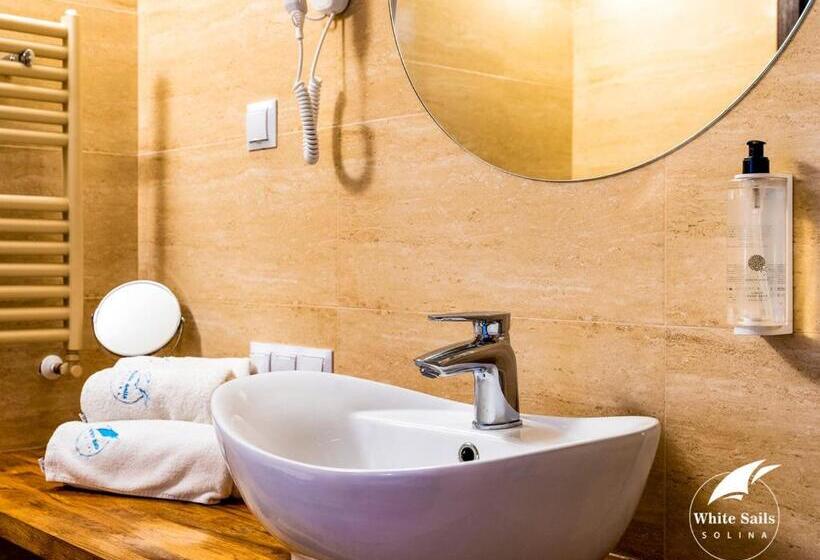 Номер Deluxe, White Sails Solina
