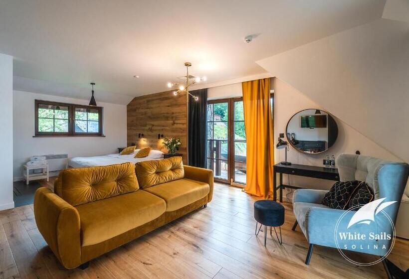 Номер Superior, White Sails Solina