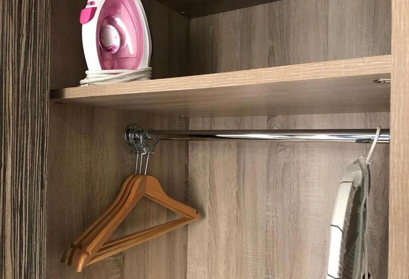 اتاق استاندارد, Loft Car Factory