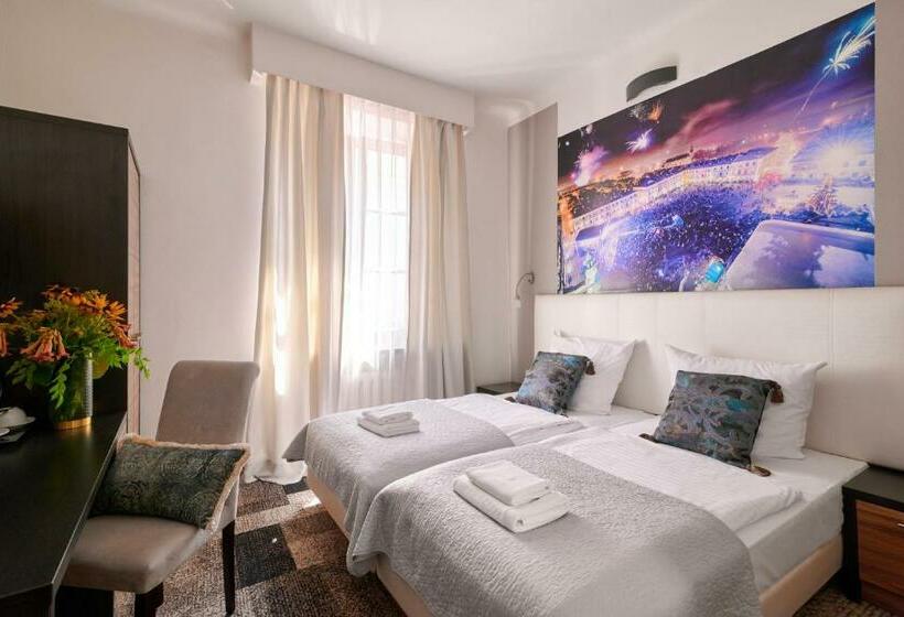 اتاق استاندارد, Morando