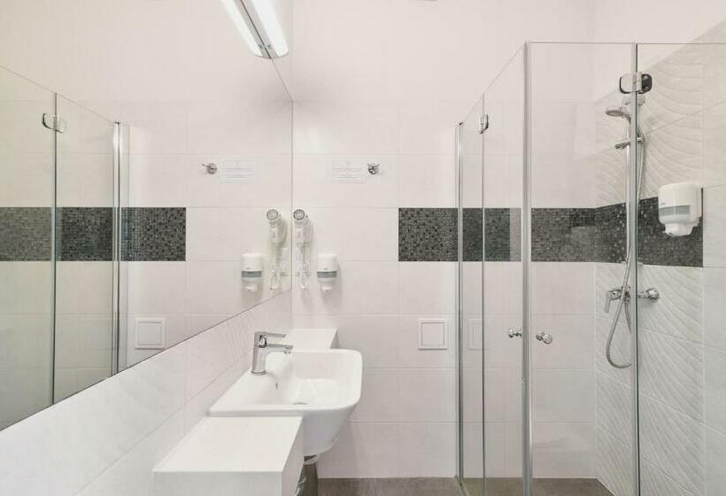 اتاق استاندارد, Morando