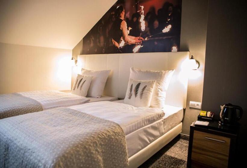 اتاق استاندارد, Morando