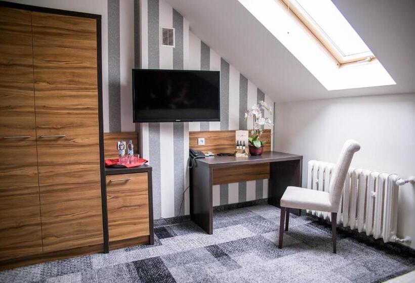 اتاق استاندارد, Morando