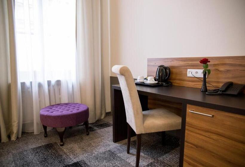 اتاق استاندارد, Morando