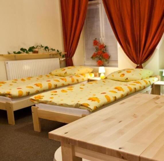 Номер Стандарт Трехместный, Relax   Usługi Noclegowe